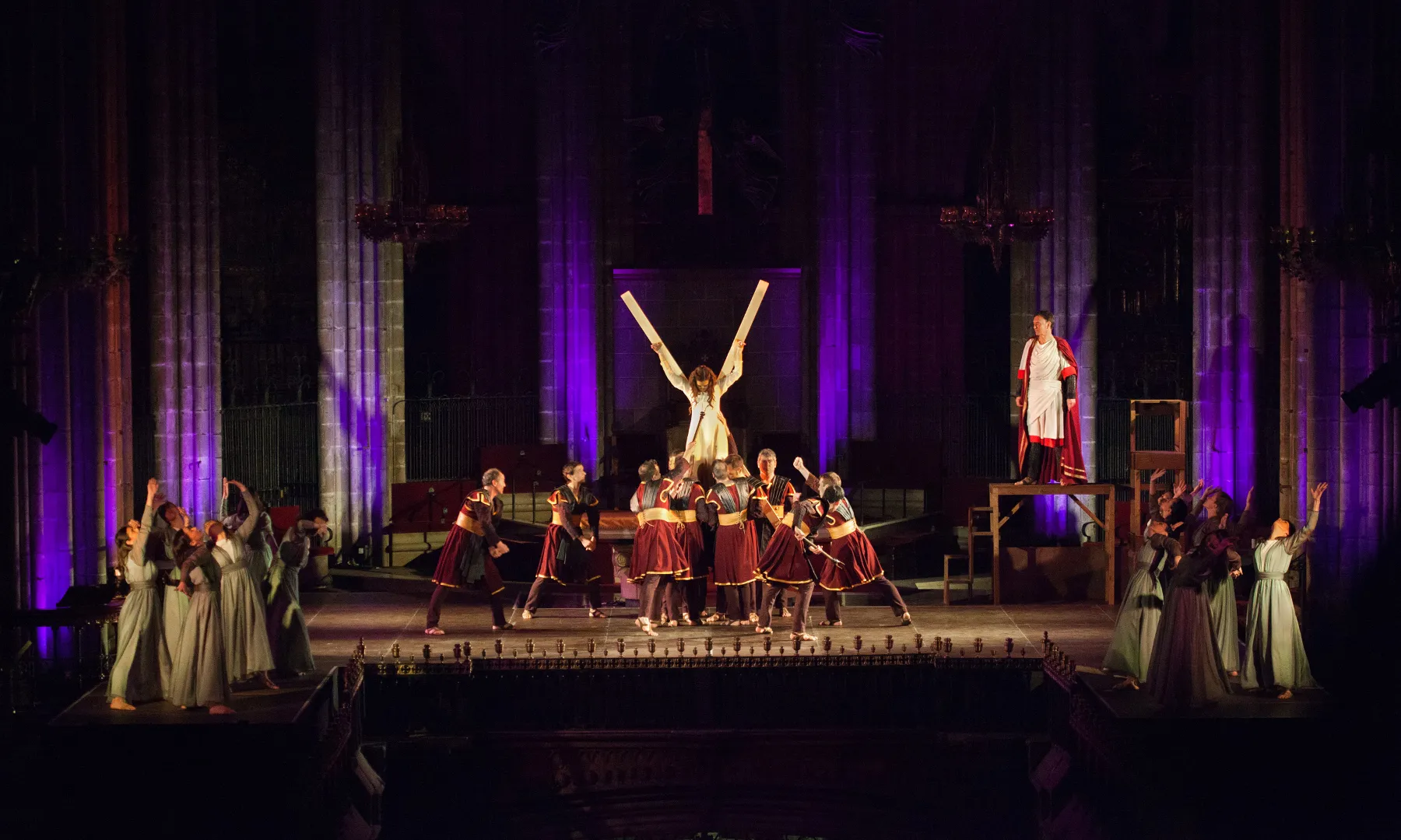 Imatge de l'espectacle Eulàlia de l'Esbart Ciutat Comtal. Imatge: ECC