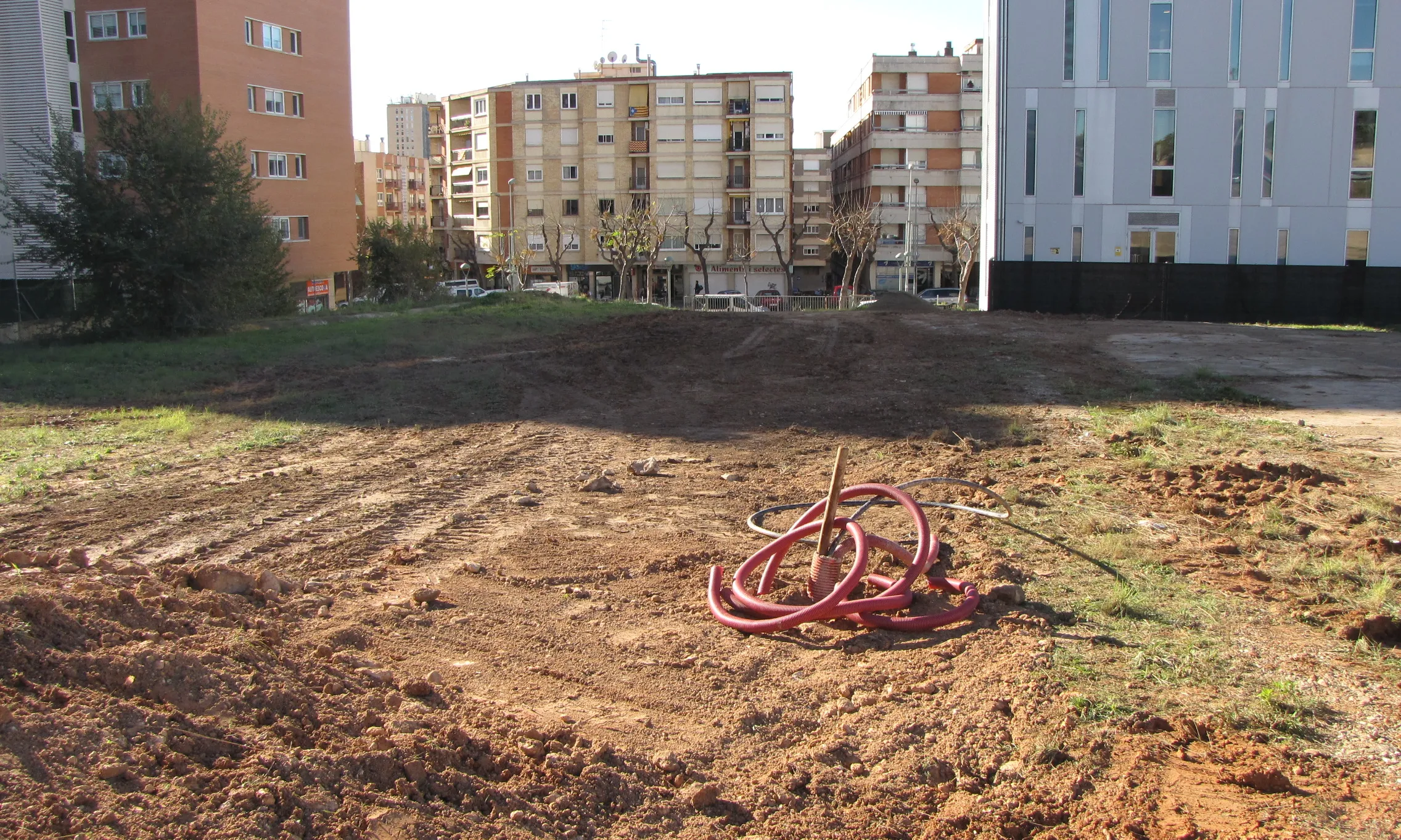 Terreny del Campus Catalunya, a Tarragona, on hi haurà l'hort  (Font: Hort social URV)