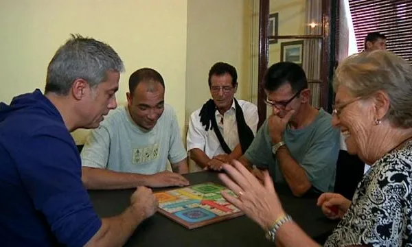 Victòria Molins al pis d'acollida Ítaca, on és voluntària - Font: tv3.cat