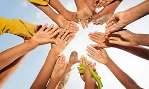 Mans alçades. Font: Asociación andaluza de cooldhunting