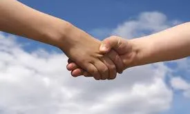 Mans encaixades. Font: wordpress