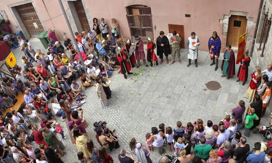 Festival medieval Terra de Trobadors. Font: Picasa de l'Ajuntament de Castelló d'Empúries