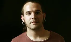 Cesk Freixas és un dels artistes que hi participaran, juntament amb Damià Olivella, Judit Neddermann, Albert Solà i Gemma Humet amb Pau Figueres (Font: Enderrock)