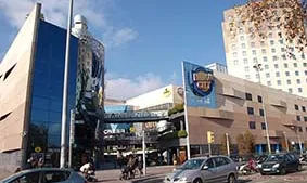 La Coordinadora d’Associacions de Veïns i Entitats de Nou Barris s'oposa l'ampliació d'Heron City. Imatge FAVB