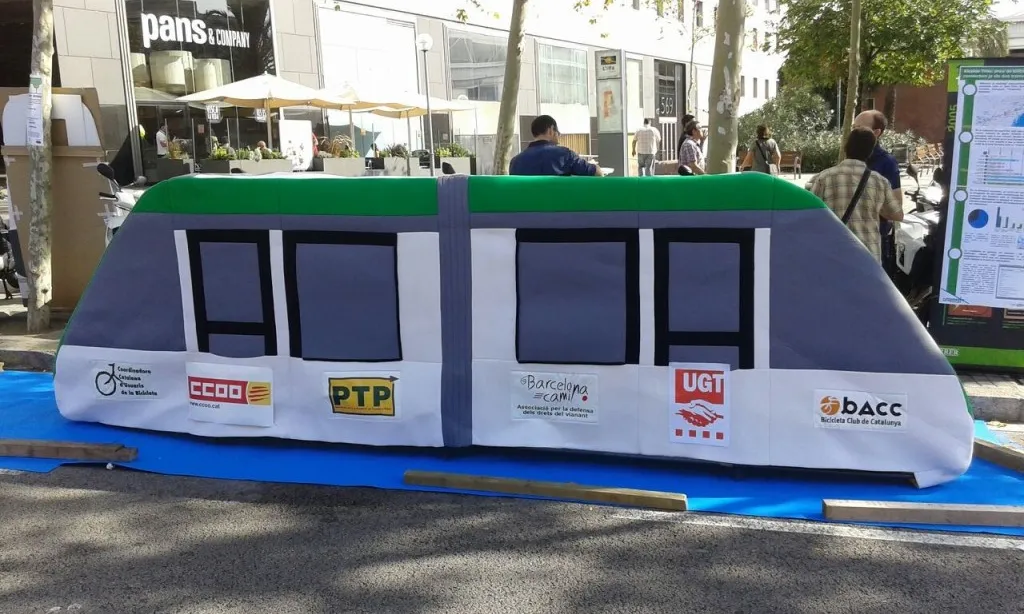 Diagonal X tothom (imatges: Park(ing) Day 2014)