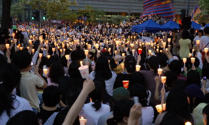 Imatge simbòlica de #LightTheWay. Font: Wikipedia