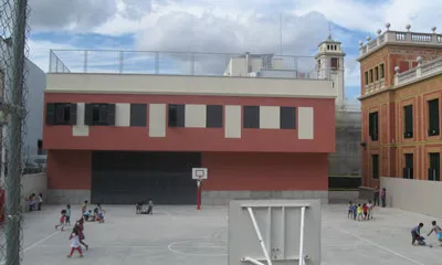 Pati de l'escola Jacint Verdaguer. Font: el3.cat