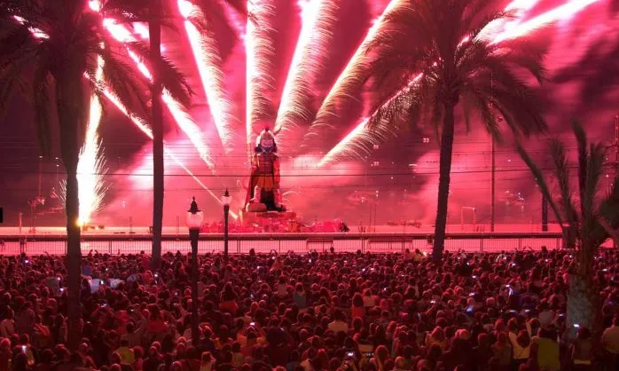 Nit de la Cremada a les Festes de Maig de Badalona