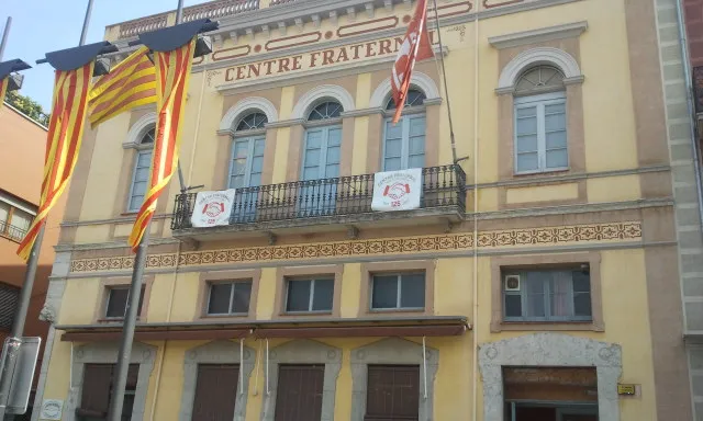 El Centre Fraternal de Palafrugell és un veterà i actiu Ateneu (imatge:wikimedia)