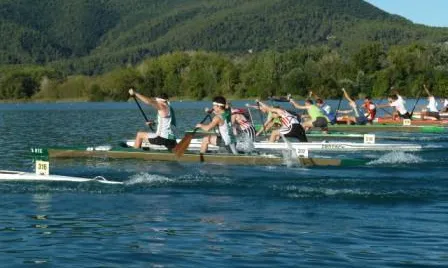 Banyoles és un referent mundial del piragüisme, amb un fort impuls des de les Olimpiades de 1992 (imatge:Alberg de Banyoles)