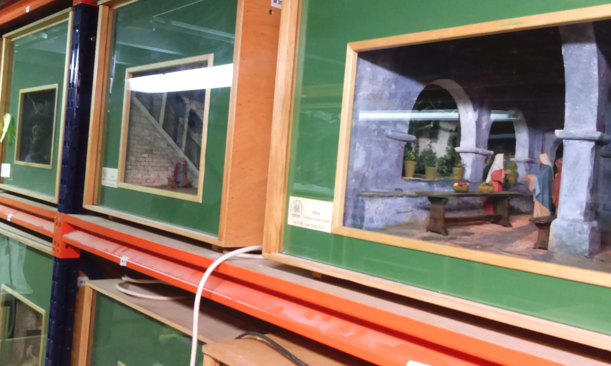 La seu de l'entitat, al carrer dels Lledó, guarda uns 80 diorames de socis (font: FAC).