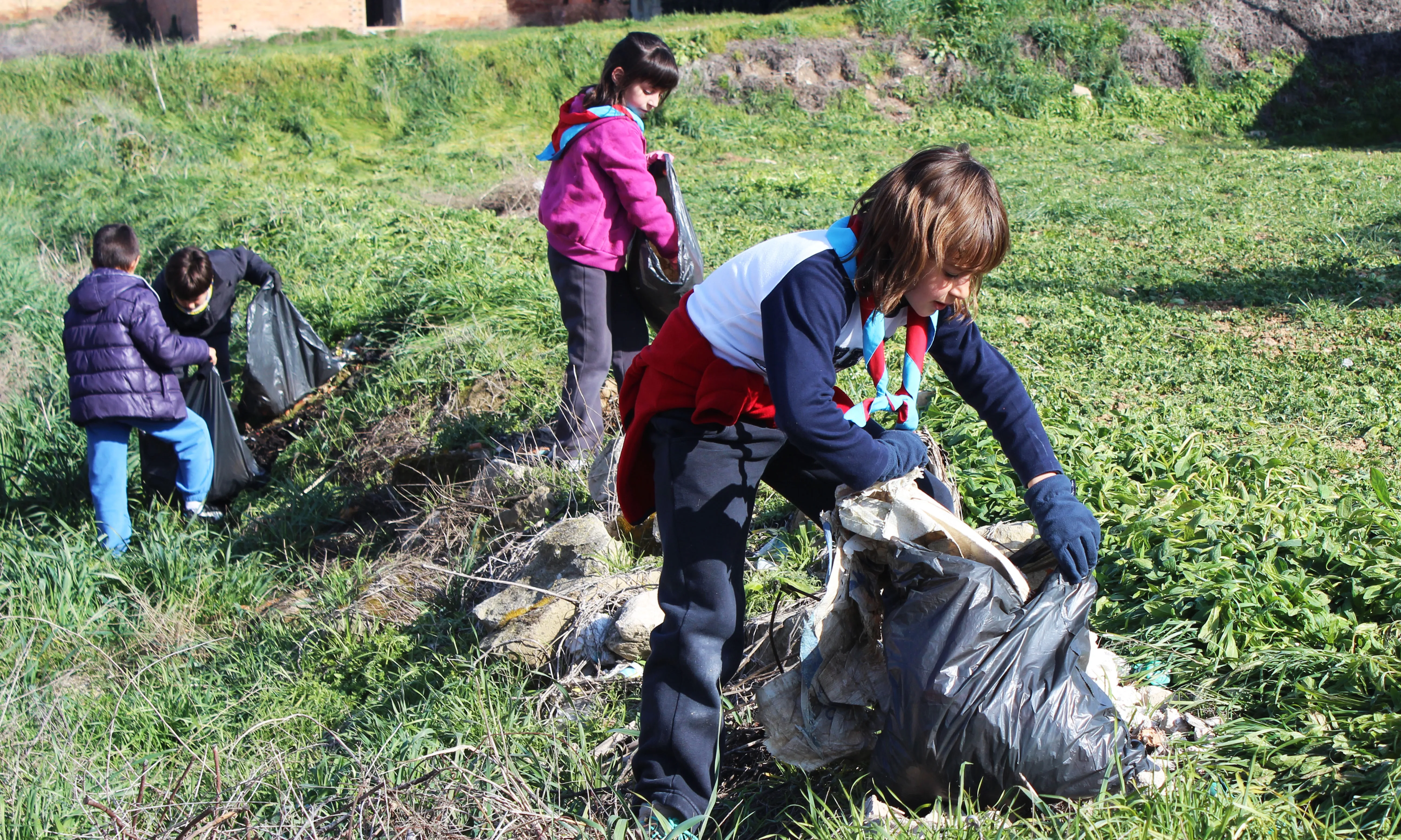 Foto: l'AEiG La Petjada del Secà fent servei