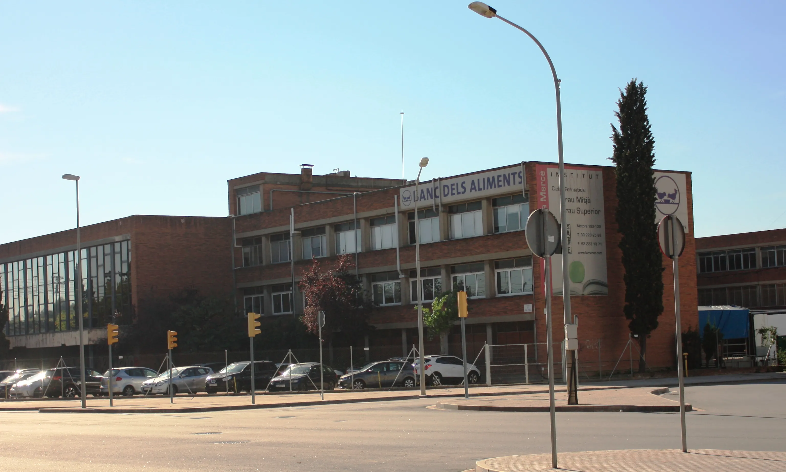 La seu del Banc dels Aliments.