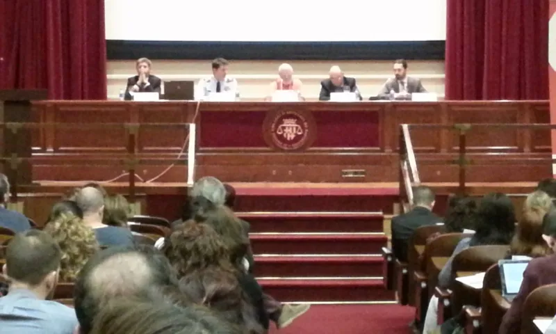 La prevenció i l'ús responsable de les TIC, en la tercera taula rodona