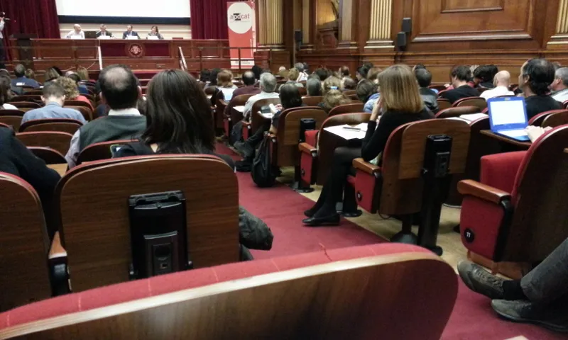 Tercera taula: instruments de resposta per afrontar conflictes a la xarxa