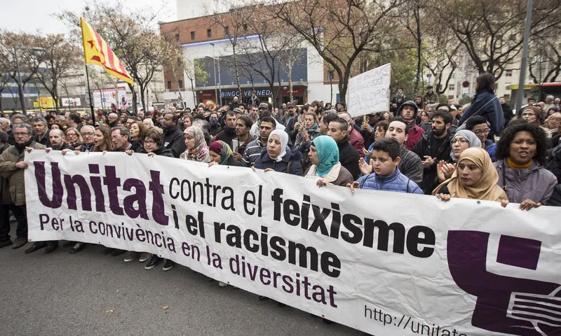 Manifestació contra el racisme al març passat pels carrers de Barcelona. Font: web elpuntavui.cat. Foto: Albert Salamè