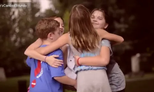 Fotograma del vídeo que mostra la plataforma al seu web