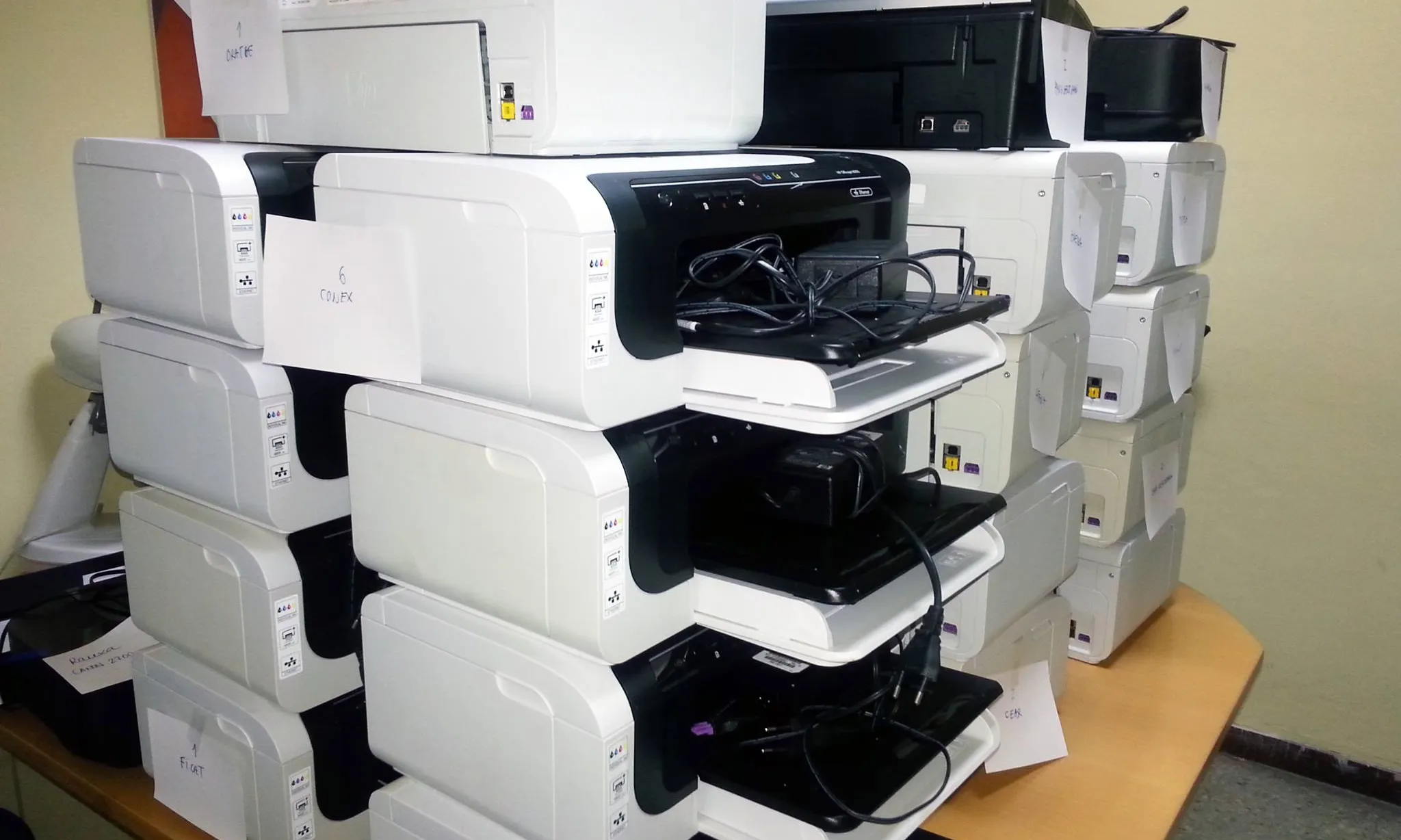 Donació de 79 impressores per a gairebé 30 entitats socials