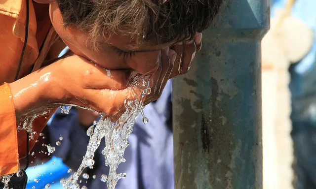 Aigua potable a països en vies de desenvolupament: Font: Flickr, UK Department for International Development