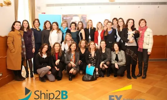 Foto de grup: dones inversores en projectes amb impacte social