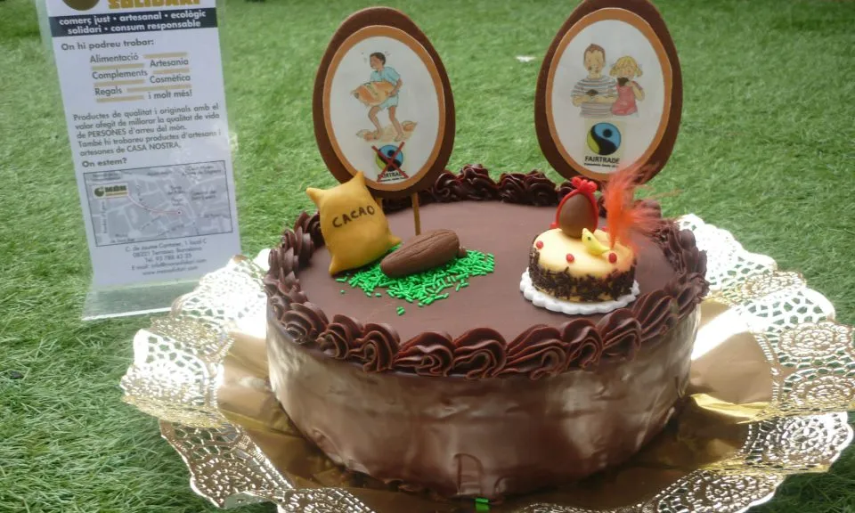 Mona de pasqua solidària.
