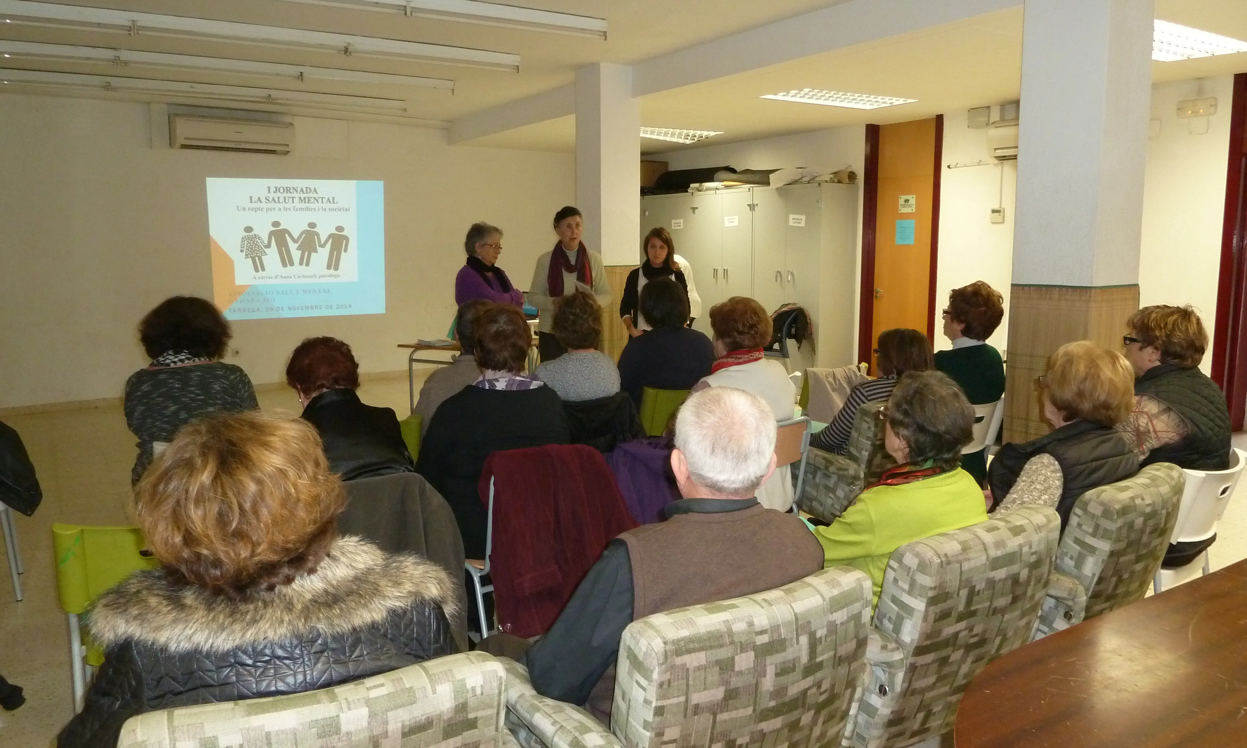 A més dels serveis per a les persones usuàries i les seves famílies, l'entitat també organitzen xerrades de sensibilització a la comarca (Font: Ondara Sió)