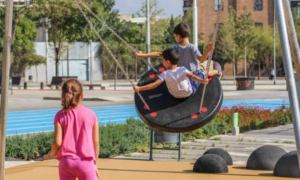 La bona salut de la ciutat té una incidència en la salut infantil (imatge:fundrogertorne.org)