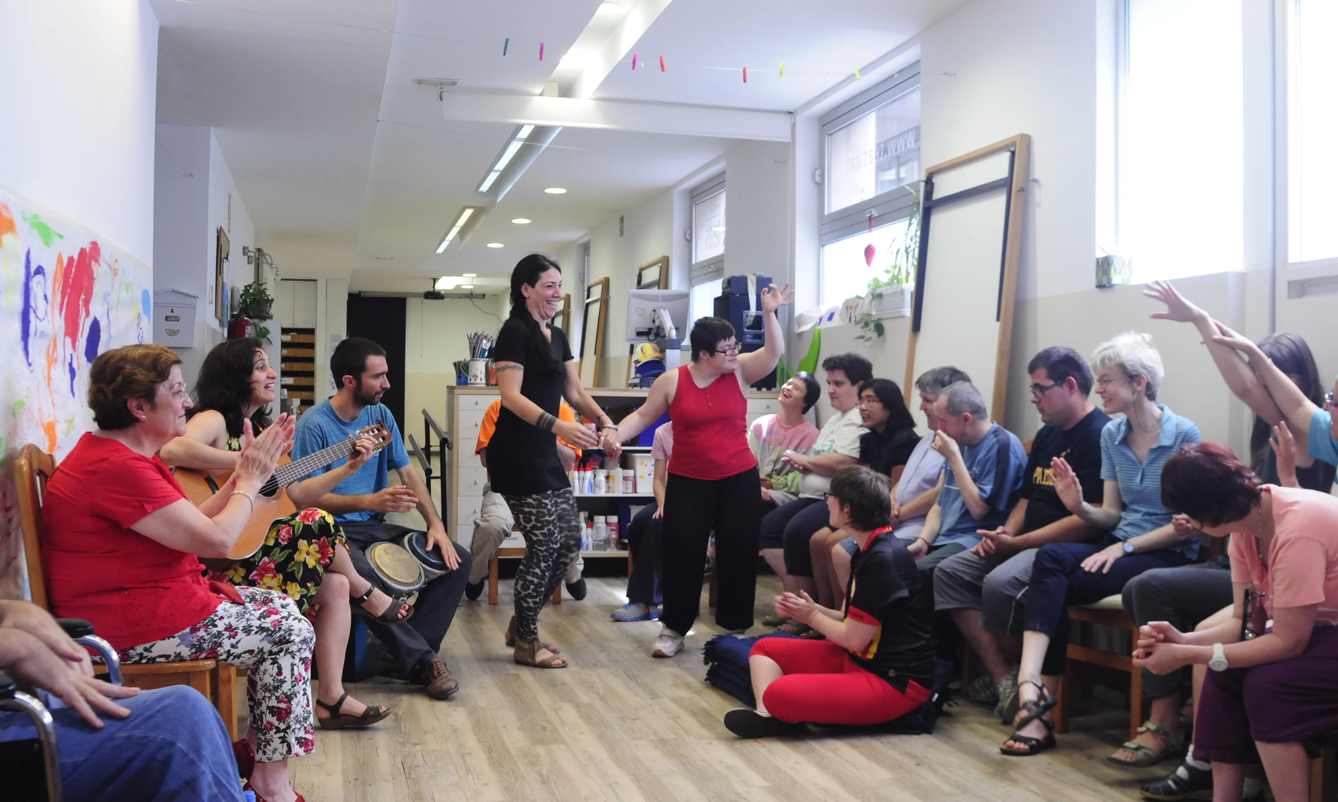 La Fundació Teas ofereix activitats artístiques que estimulen el desenvolupament social i cognitiu (Font: Fundació Teas)