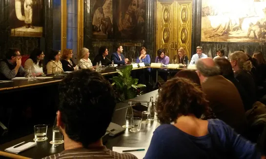 El grup de treball creat per debatre el model de futur del Zoològic de Barcelona (imatge: http://premsa.bcn.cat)