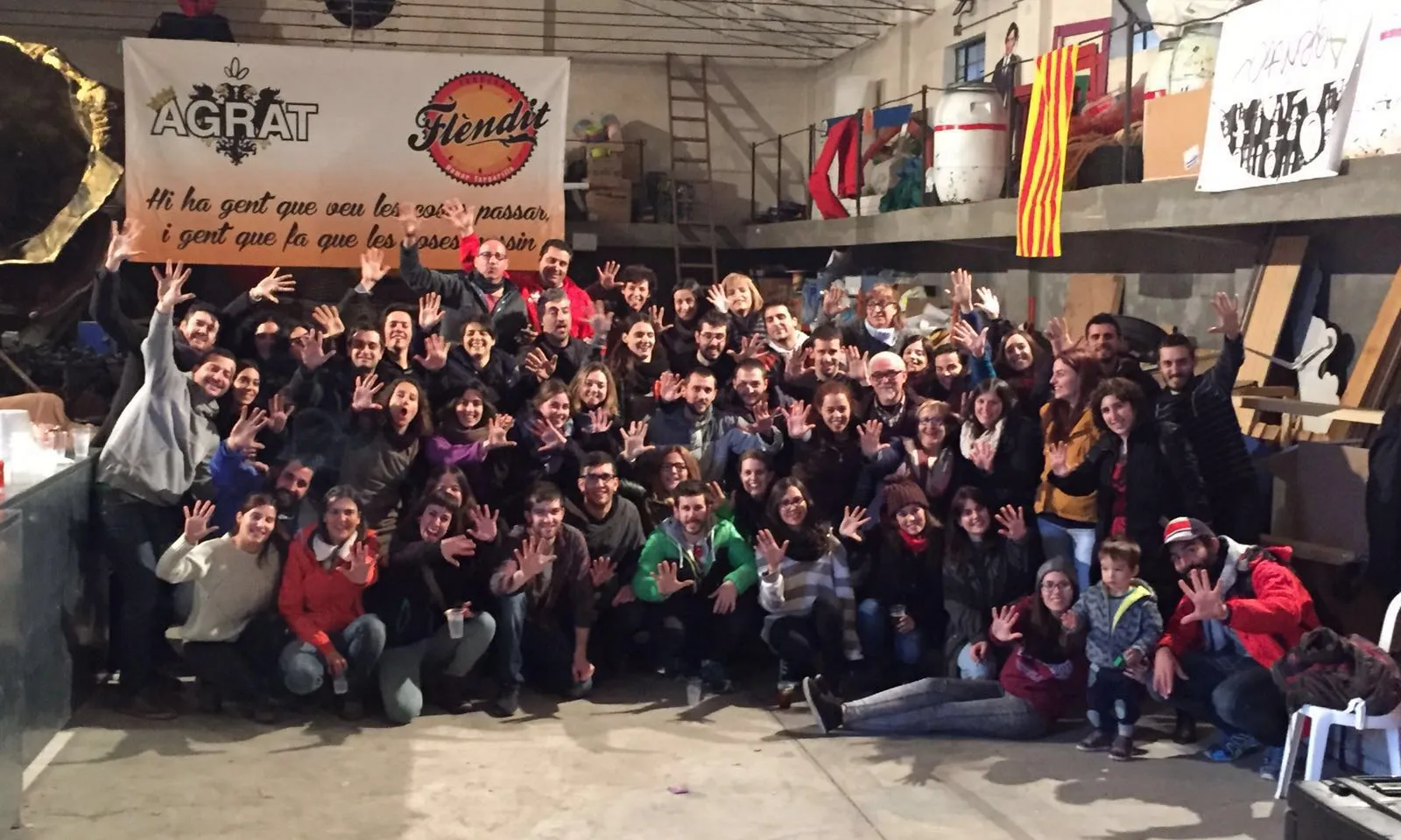 Foto de grup de l'Associació Agrat, l'entitat targarina que treballa per dinamitzar el jovent de la ciutat (Font: AGRAT)