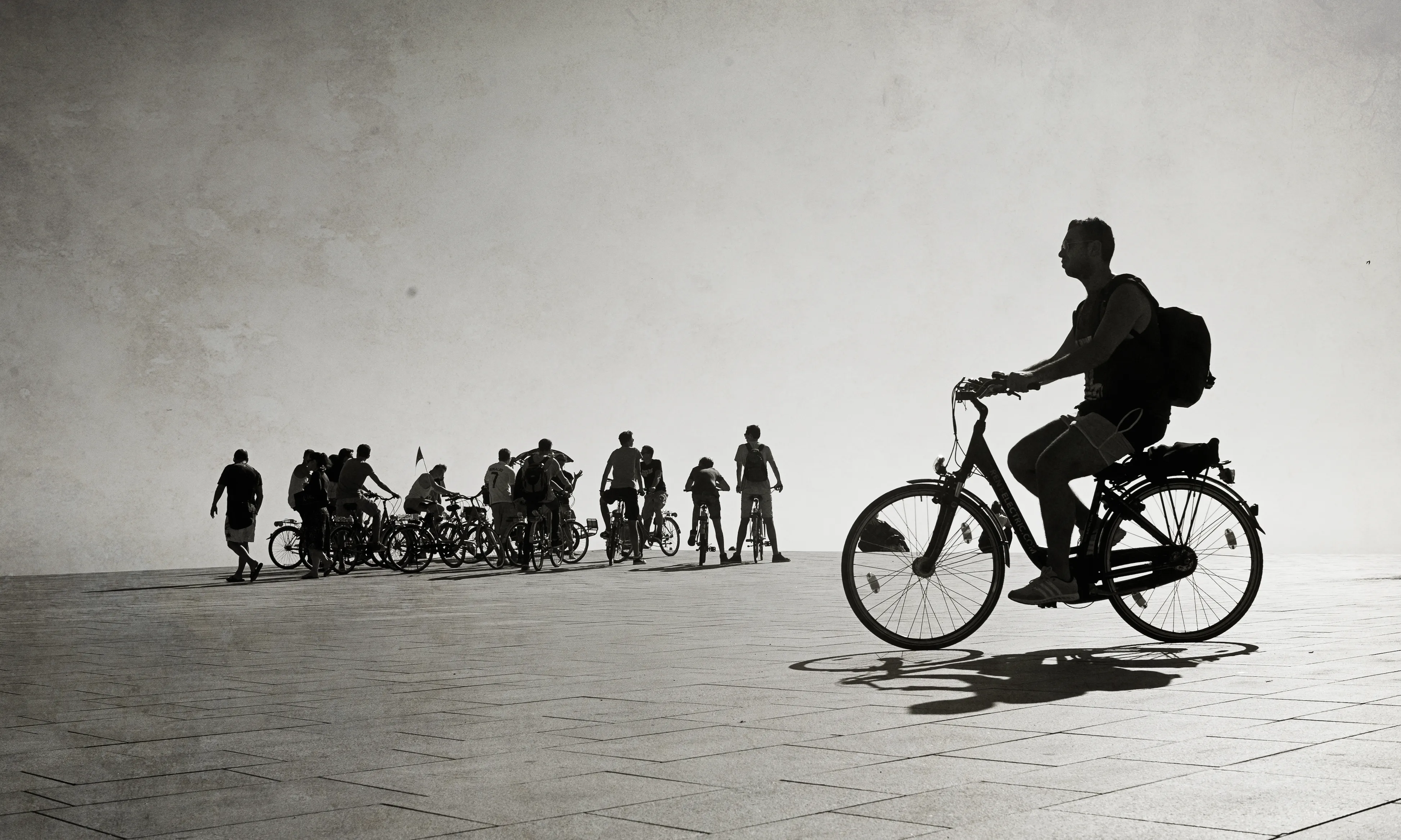 Joves en bicicleta_Dani Alvarez_Flickr