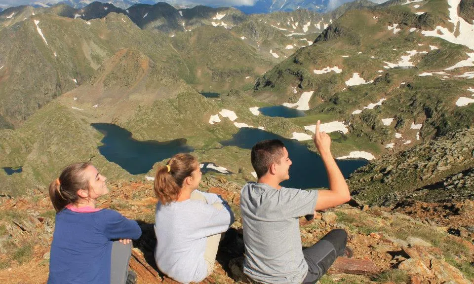 Campaments per a nois i noies  de 15 a 17  anys amb la Fundació Catalunya La Pedrera (imatge:monnaturapirineus.cat)