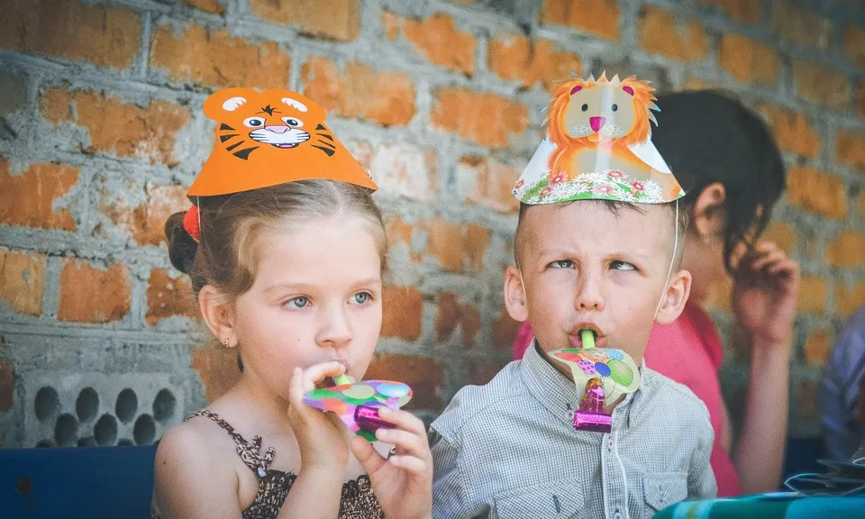 Festa d'aniversari d'una nena. Font: Pixabay