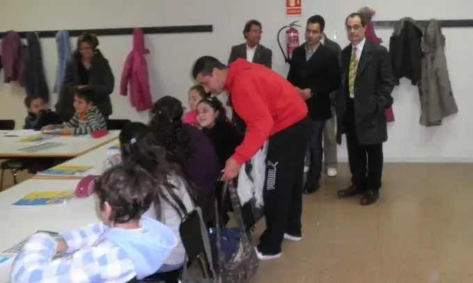 L'alumnat de la UdG que participa en el programa dedica 150 hores durant tot el curs a activitats solidàries i socials de Salt (Font: OCD)