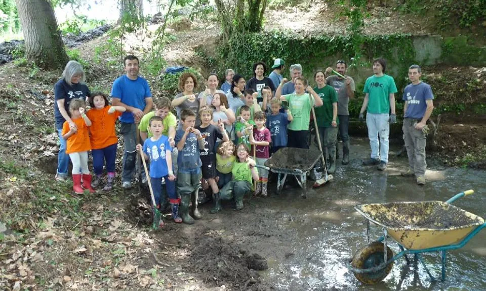 El grup de voluntaris i voluntàries ambientals d'Adeffa (imatge: setmananatura)