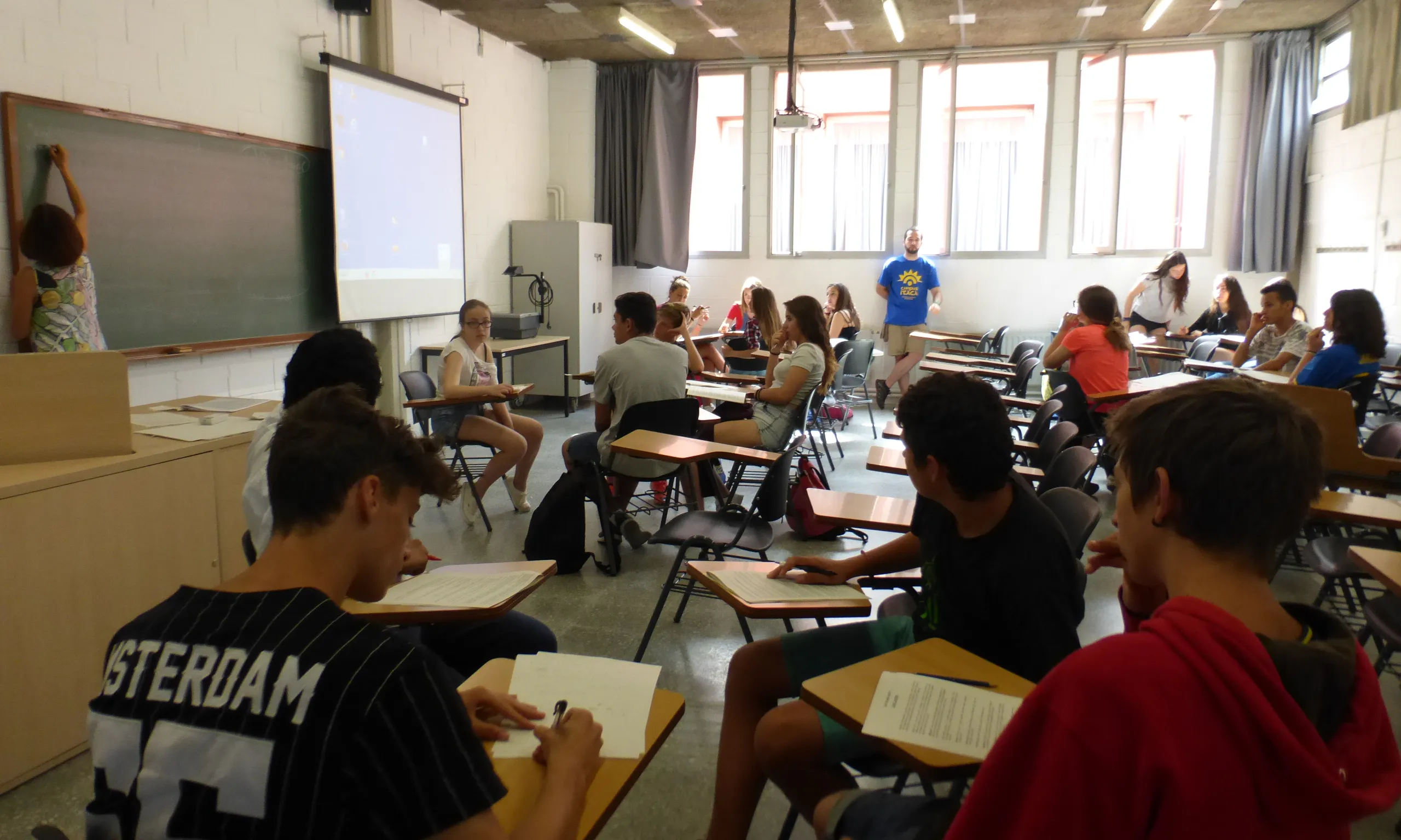 Taller "Qui té més raó?" per adquirir competències d'argmuentació i debat (Font: FAS)