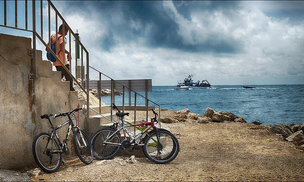 Les bicicletes i el mar es complementen perfectament. Font: Candi a Flickr
