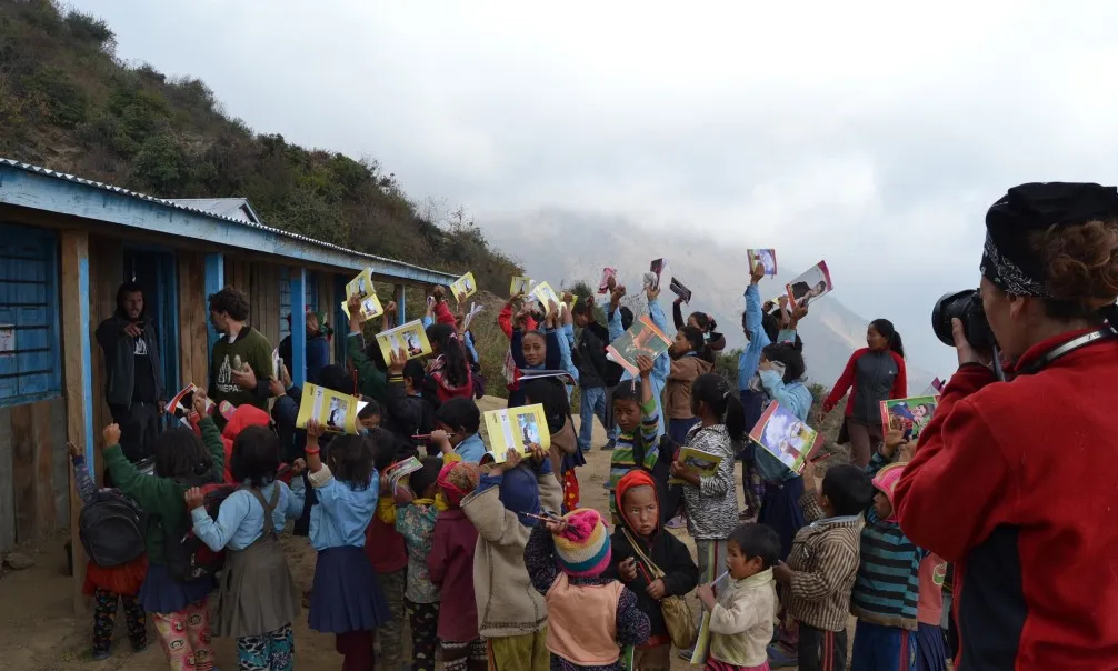 Activitat educativa / Foto: Living Nepal