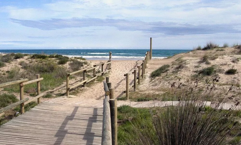 Platja dels Muntanyans de Torredembarra (imatge: turismetorredembarra.cat)