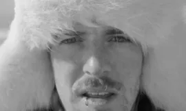 Kevin Buckland posa l'art al servei del activisme pel clima (imatge: 350org)