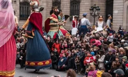 Cultura popular i tradicions pels més petits. Font: Casa dels Entremesos