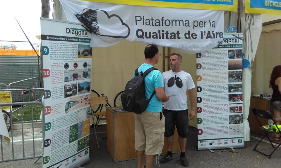 Membres de la Plataforma al mes de juny, durant de la Festa de la Bici (imatge: qualitatdelaire.org)