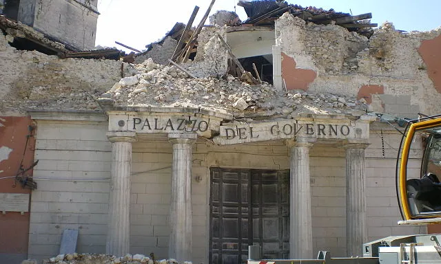 Terratrèmol a l'Aquila, a l'any 2009. Font: Wikipedia
