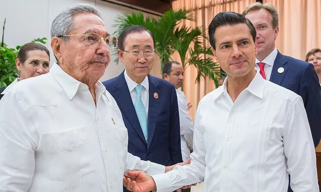 Signatura de l'Acord de Pau entre el Govern colombià i les FARC: Font: Presidencia de la República Mexicana, Flickr