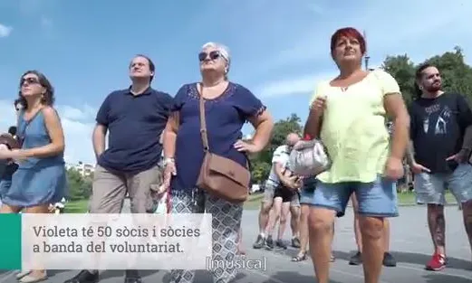 Frame del vídeo "Voluntariat en Violeta"