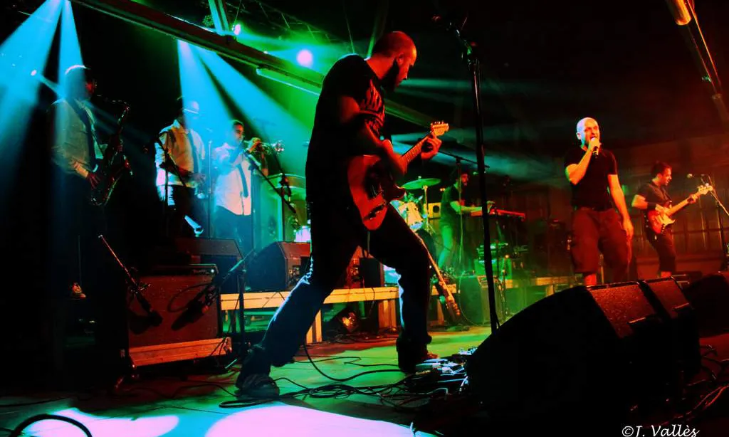 Castanyada Rock (Piera, Nau de Cal Sanahuja, 20:30h).