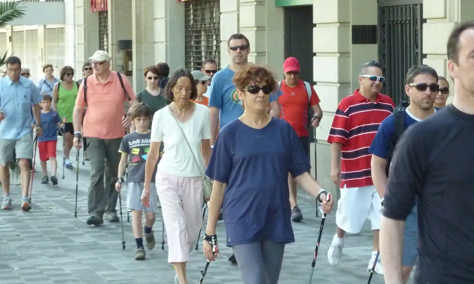 Participants en l'edcició de 2012 fent camí