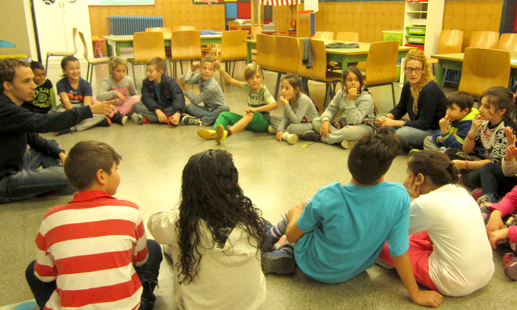 Moment d'assemblea/ Font: Casal Infantil La Mina