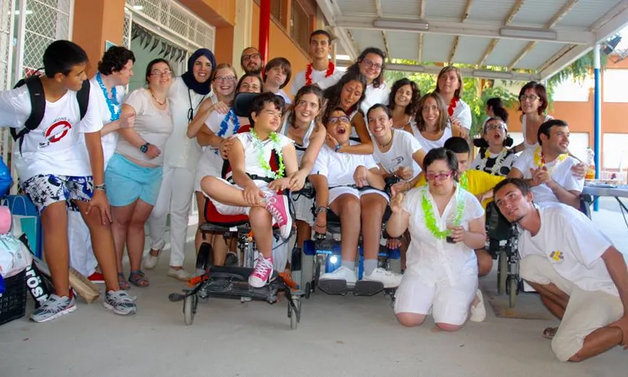 Foto d'una de les activitats del casal d'estiu.   Font: El Dofí