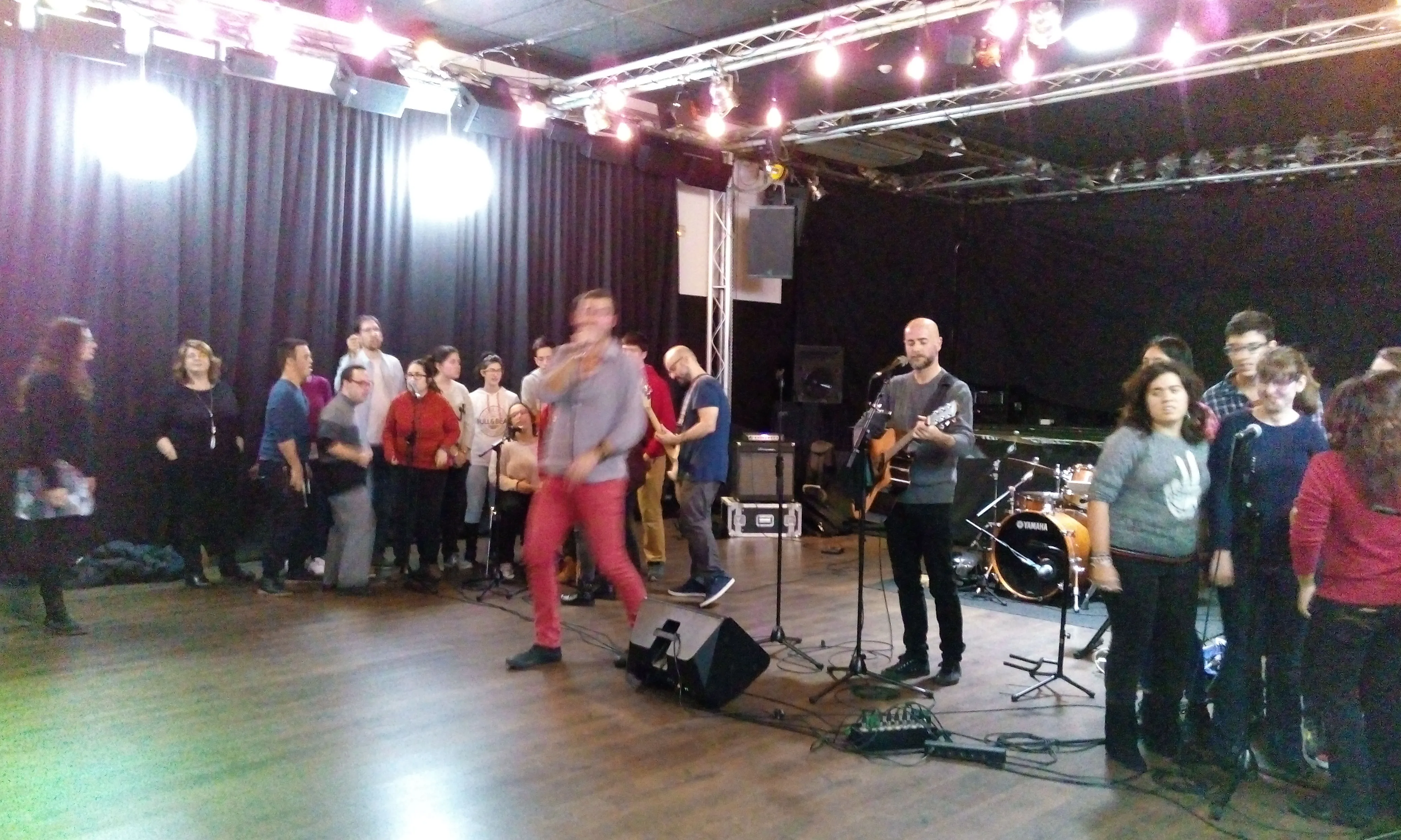concert solidari Clam per la Intel·ligència Límit